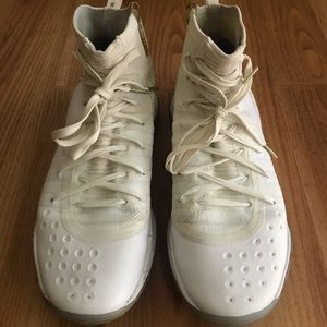 UA CURRY 4 why/gld Championship edition